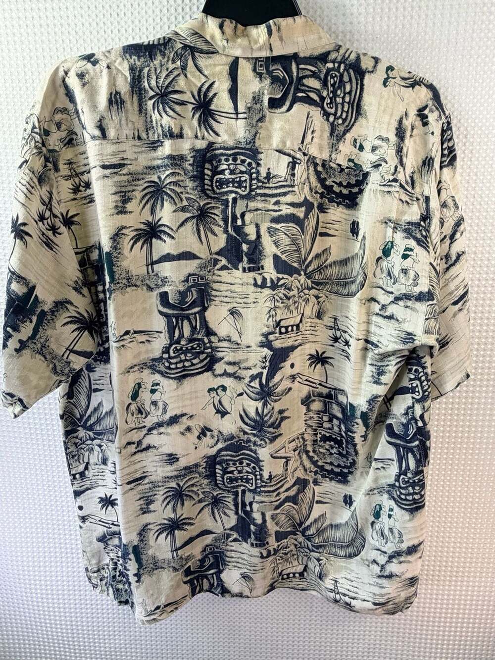 Tommy Bahama Relax Vintage Tropical Toile Print Short Sleeve Button-Down Shirt - Picture 2 of 4